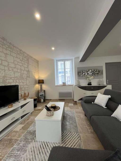 Charmante Maison De Bourg Cosy Acces Wifi Sepmes Bagian luar foto